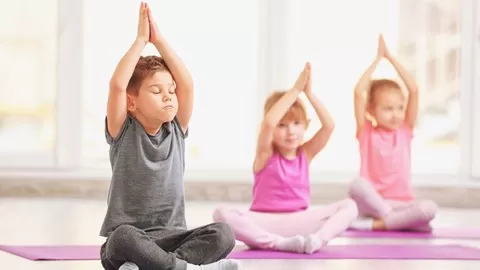 Learn how to teach yoga to children through exercise