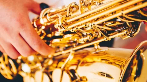 Better jazz improvisation by understanding jazz chords & scales - All the jazz theory every jazz musician should know