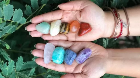 Discover the Healing Power of Crystals & Learn Everything You Need to Begin Crystal Healing • Great for ALL Skill Levels
