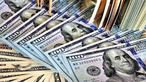 Stop Living Paycheck to Paycheck and Get On The Way to The Good Life