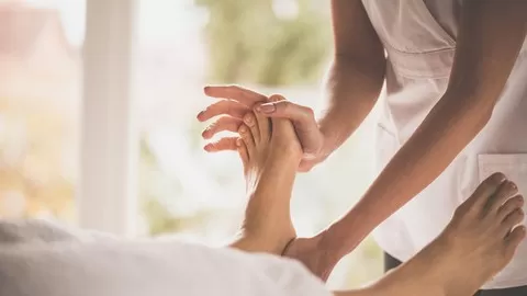 A complete step by step guide to learning a complete 1 hour Thai Foot Massage
