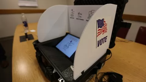 How to successfully support poll workers on election day