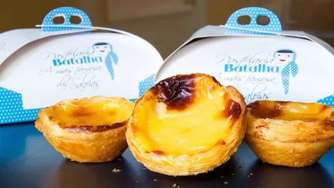 Bake Portugal's most iconic pastry with a 5th generation baker from Lisbon. With PRO tips for bakery level results!