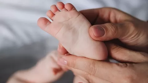 Learn and Share This Ancient Baby Massage Technique