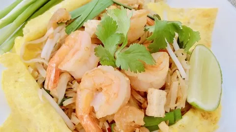 Pad Thai is one of the most famous dishes in Thailand. This class will show you how to make a Classic Pad Thai.