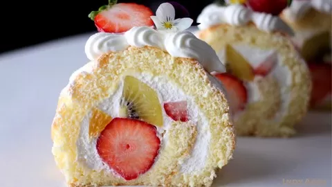 Learn how to bake three different types of soft and fluffy roll cake batter and different types of cream fillings.