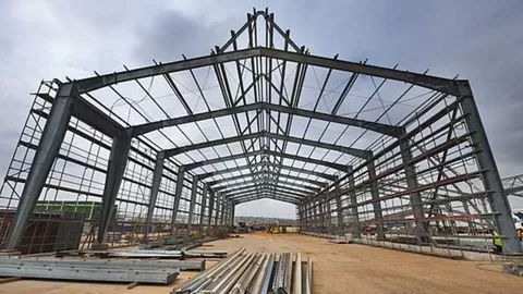 Design of the different elements of a steel structure