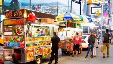 Complete guide to launching your career in the exciting and profitable food truck industry!