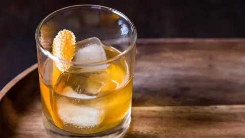 Essentials in Cocktails & Bartending