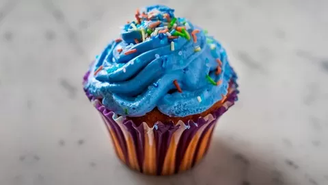 Making Cupcakes has never been Easier. Learn to bake cupcakes for any occasion and apply unique icing techniques!