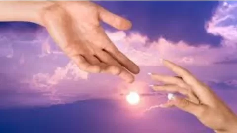 Learn to give Professional Mediumship and Angelic Mediumship readings with skill and confidence.