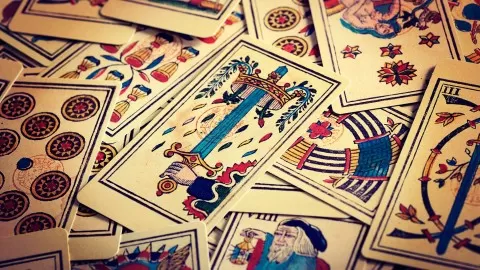 Learn the core meanings of tarot with stories.