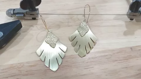 Making a Palm pair of earrings
