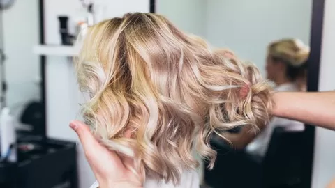 The Hair Student's Guide To Navigating The Beauty Industry