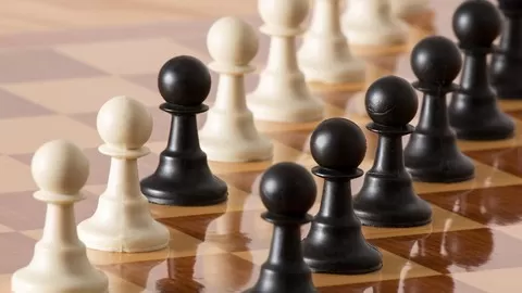 Master the essential pawn structures with instructive examples from the World chess champions