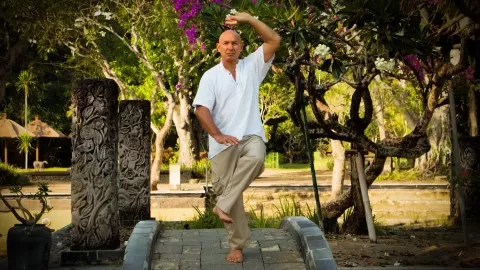 Learn profound exercises called Qigong known for thousands of years that give you extraordinary energy & exuberance