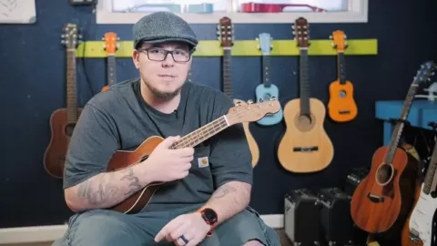 Step by step beginner ukulele video course for your child aged 5+to follow along to. They'll just need to grab their ukulele and jump right in. This course i...