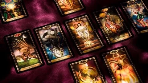 This online Tarot course will help you gain skills to use the tarot as a tool for developing intuition