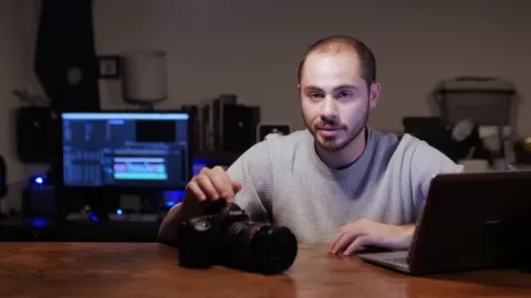 Shooting manually with a DSLR camera can be very intimidating