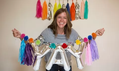 Welcome to part two of this multi part series where we’re exploring different types of fringe in all sorts of materials.In this class we’ll be playing with p...