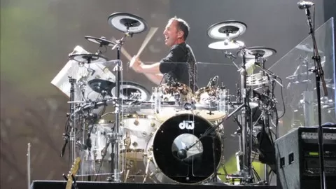 Learn to play the drum kit from Gordy Marshall - known from The Moody Blues
