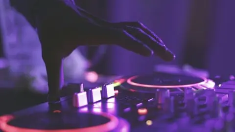 Learn how to become professional digital DJ today