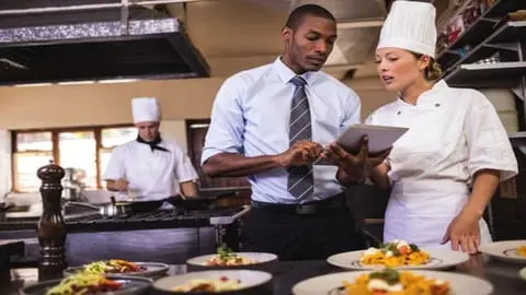 How to manage restaurant finance