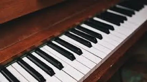 Intermediate Piano Lesson